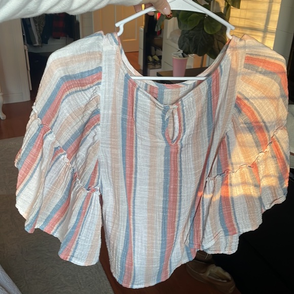 Striped Linen Crop Top - Picture 2 of 5
